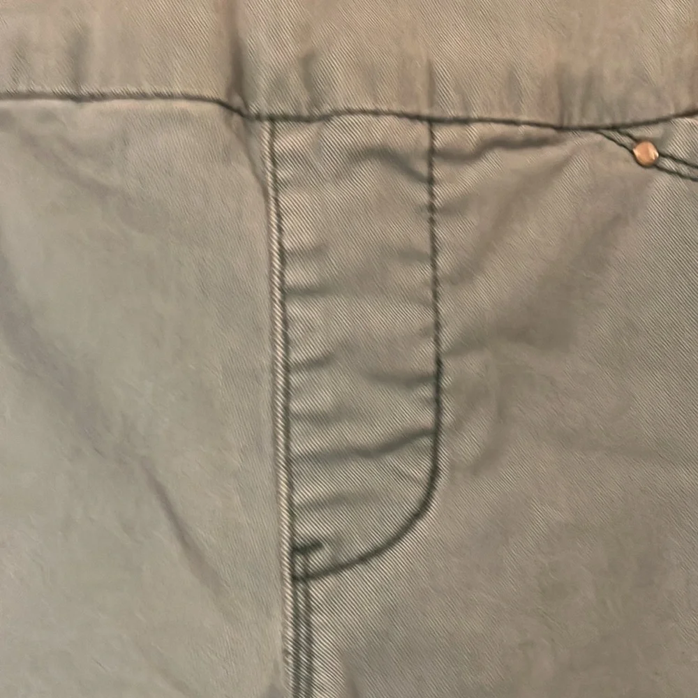 Classic Fit Light Blue Jeans. 2 small stains, barely visible. - Picture 2 of 8